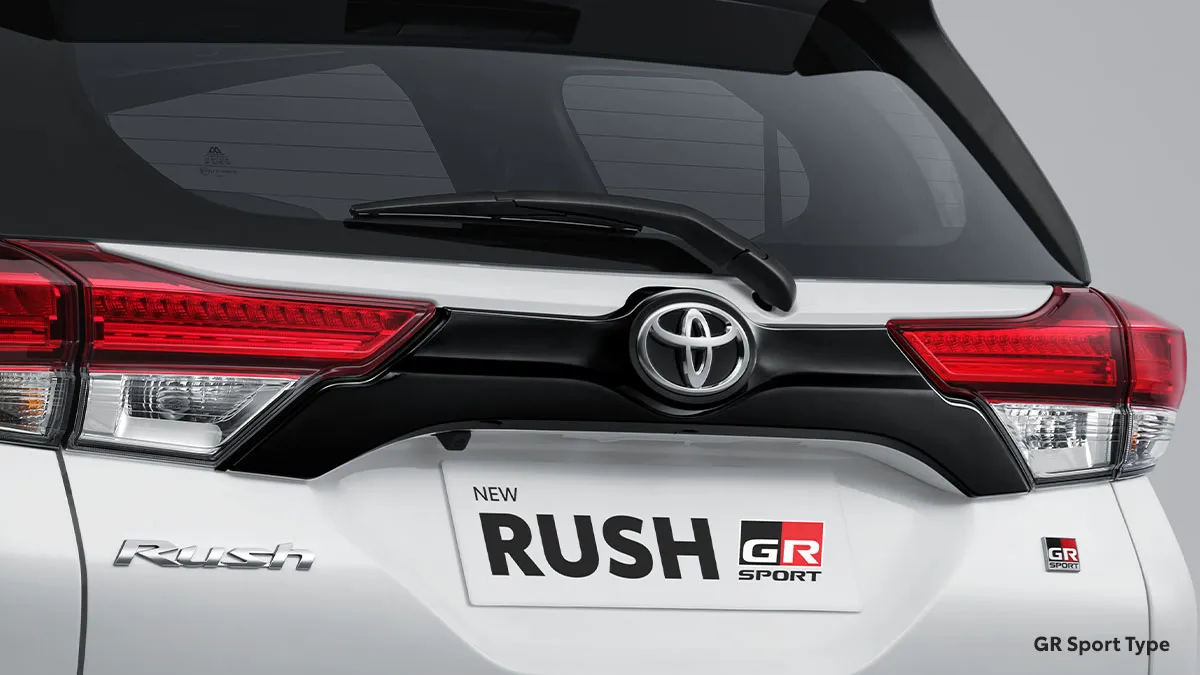 New Black Glossy Upper Back Door Garnish